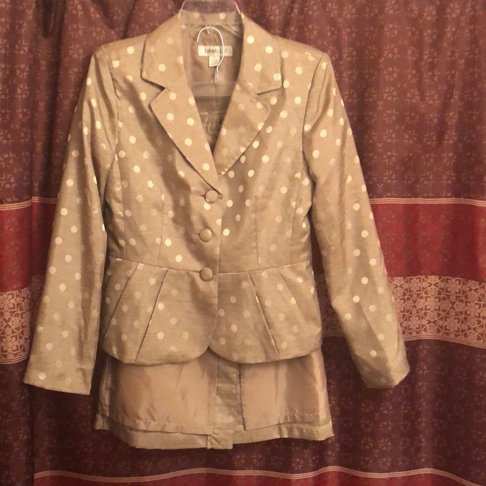 Danillo suit & Skirt set